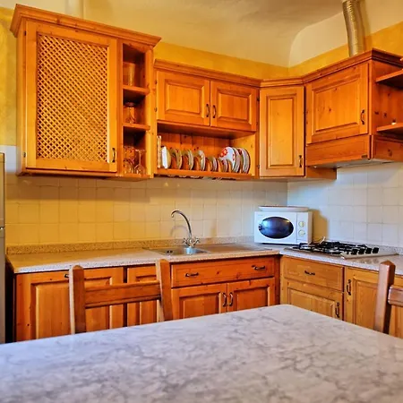 Gualdo Sleeps 4 With Pool And Wifi